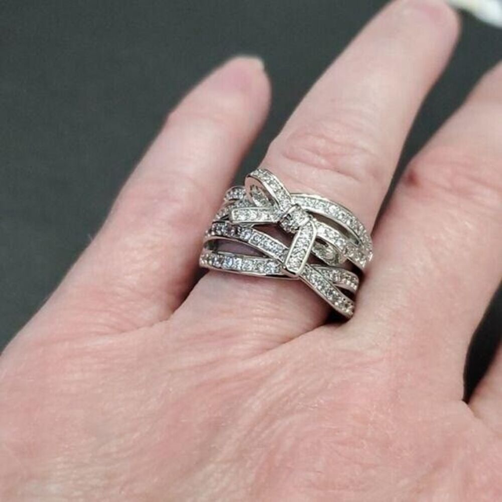 Sterling silver bow ring set size 6